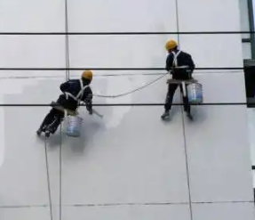 建筑工地外墻粉刷防墜器的應用